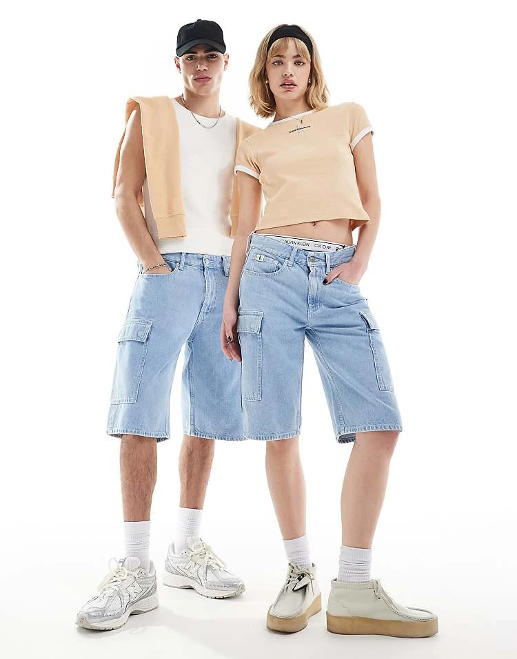 Calvin Klein Jeans 90s Cargo Skater Shorts In Light Wash - ASOS Exclusive For Unisex